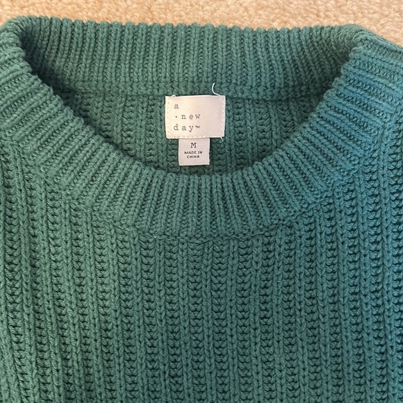 3 women’s target sweaters - Picture 6 of 7